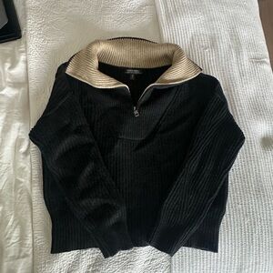 Banana republic cozy black and beige quarter zip